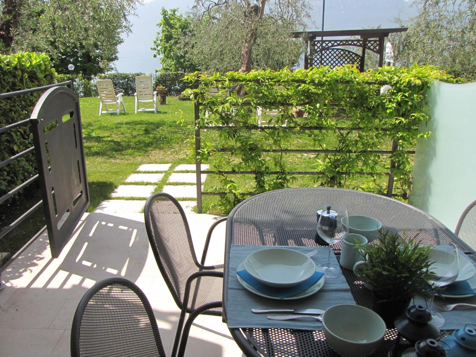Residence Villa Margherita Brenzone sul Garda Exterior photo