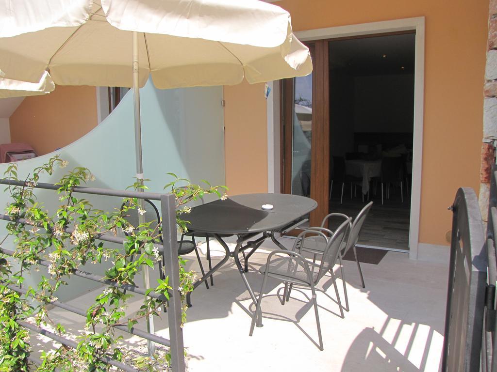 Residence Villa Margherita Brenzone sul Garda Exterior photo