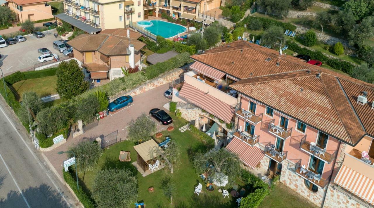 Residence Villa Margherita Brenzone sul Garda Exterior photo